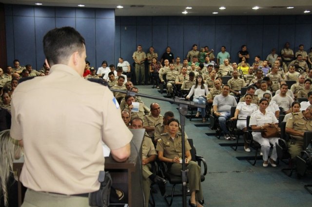 Pelotão AZUL da FPTO reúne policiais militares e bombeiros para sensibilizar sobre saúde do homem