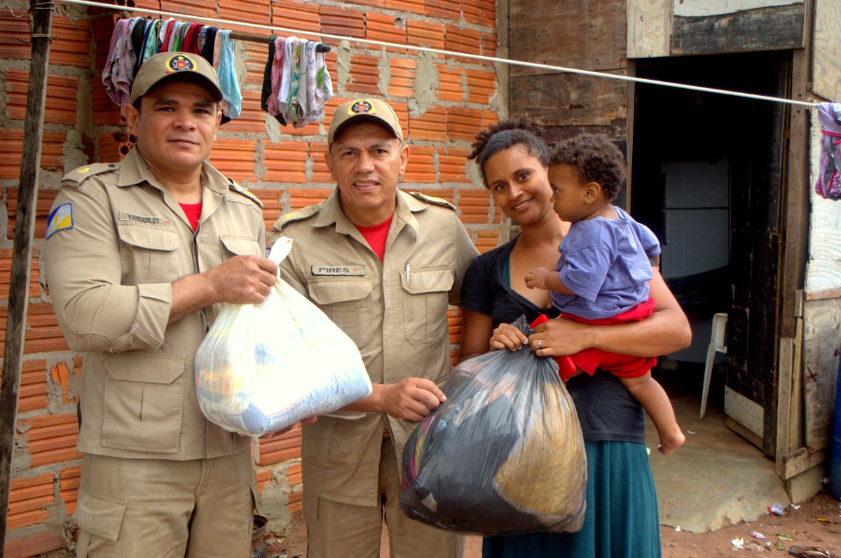 Projeto Hora de Doar arrecadou mais de 15 mil kg de alimentos
