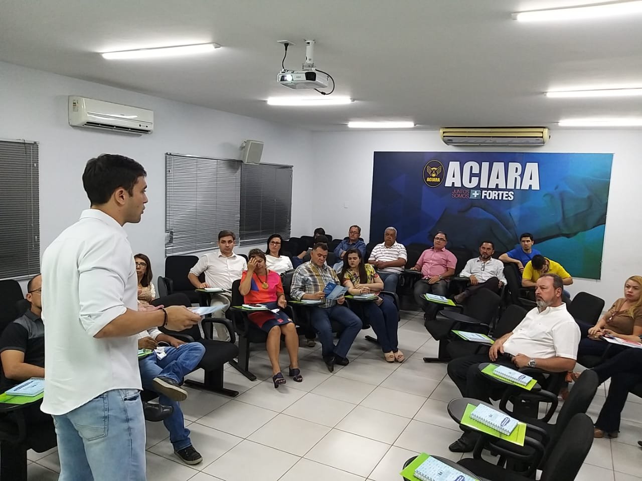 Presidente da Fundação participa de reunião com empresários de Araguaína