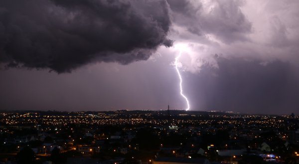 Orientações sobre os cuidados durante o período chuvoso