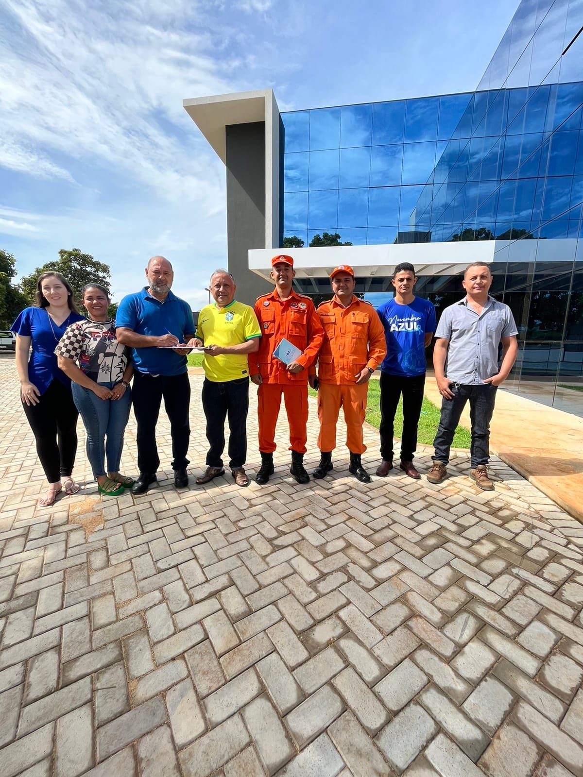 Diretoria da Fundação recebe a entrega da nova sede