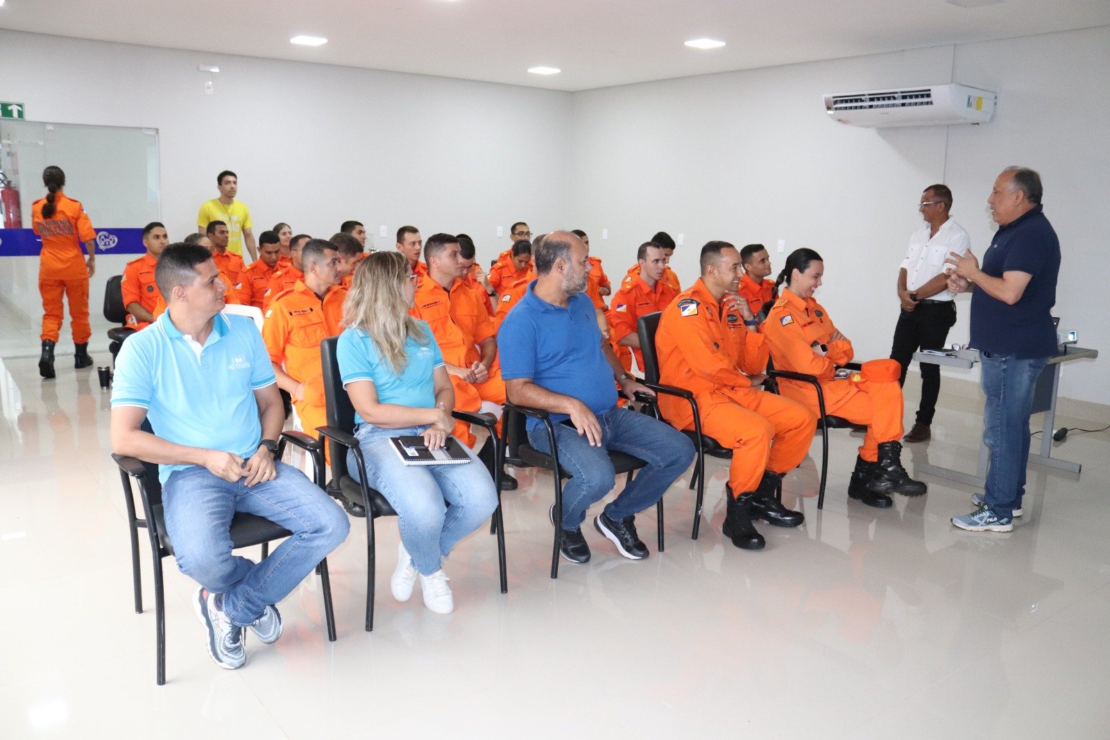 Aspirantes BM visitam sede da Fundação Pró-Tocantins