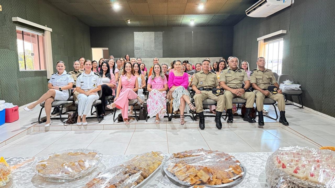 A FPTO Regional Norte promove a Campanha em prol do Outubro Rosa, junto com o Serviço de Saúde do 2º BPM, o CRP-2, a PMTO e BMTO