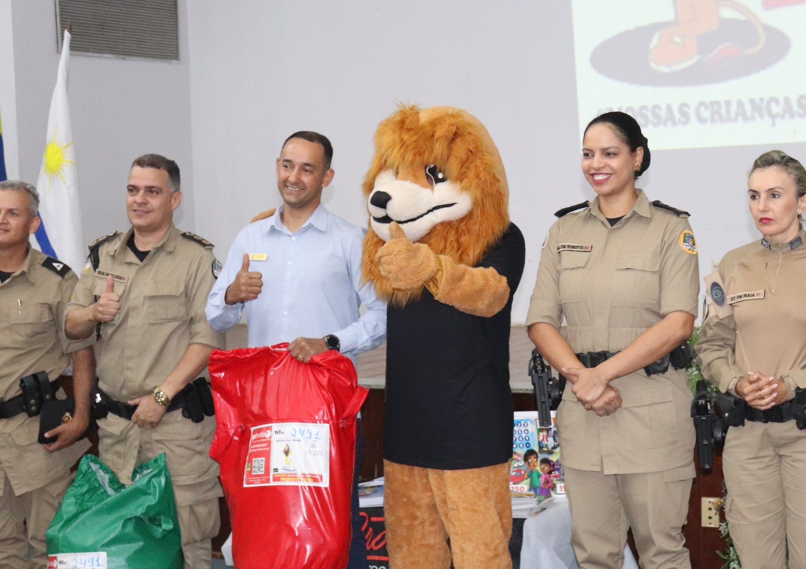 Parceria reforçada: Fundação Pró-Tocantins recebe homenagem do Proerd em formatura de instrutores